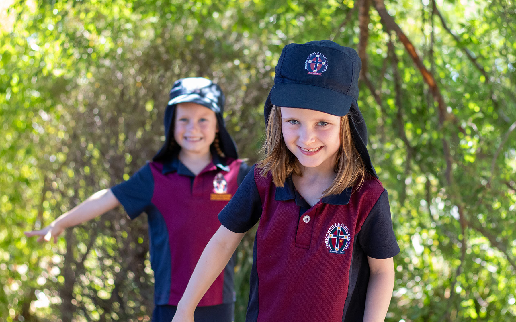 studnets-playing-outside-homepage_v2.jpg
